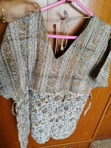Fabindia Ladies Cotton Short Kurti