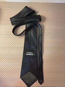 Tie