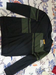 Men's Graphic Long Sleeve Tee