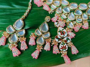 Pink Dibbi Kundan Necklace