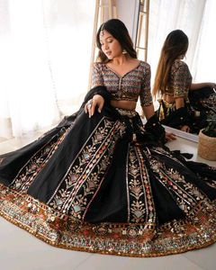 🌸🌸Wedding Special Lehenga Choli 🌸🌸