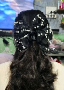 Pearl Bow Hair Claw Clip