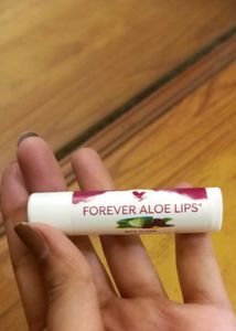 Lip Balm With Jojoba Oil And Aloe Extract