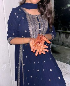 Elegant Navy Blue Suit Set