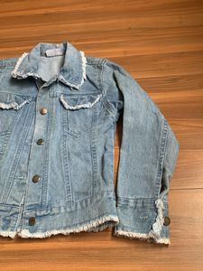 A Perfect Denim Jacket To Coat