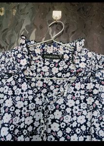 7 Mixed Women&#39;s Tops Bundle