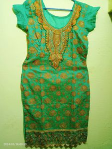 Beautiful Embroidery Work Kurti