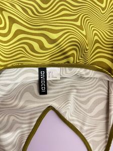 H&amp;M Trendy Green Pattern Mini Dress