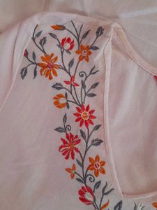 Vishudh Embroidered Kurta