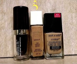 B1️⃣G2️⃣ FREE(Set Of 3 Foundations)+ Freebies 🎁