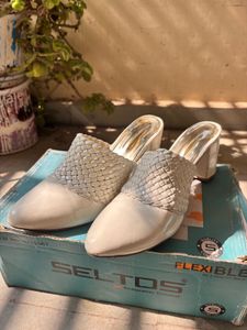 Vintage White Woven Mules