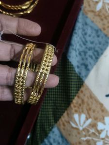 Golden kanganSetpolish kabhi nahin jayegi gold loo