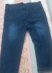 Women Shorts nd Capri