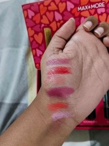 MAX&amp;MORE Kisses Lipstick Collection
