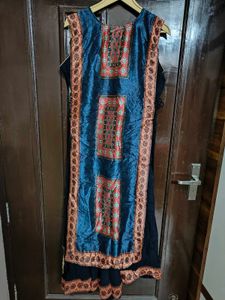 Embroidered A line double layer Kurti with Dupatta