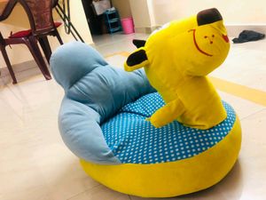 Baby Sofa/chair/toy/ Soft Plush/ Comfortable Seat In Very Good Condition, Grab Fast😀🥰😍
