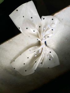 HAIR BOW