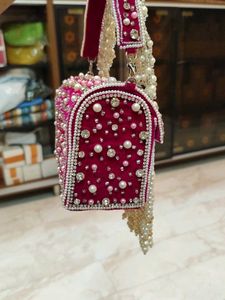 Embroidered Pearl Evening Bag - Pink