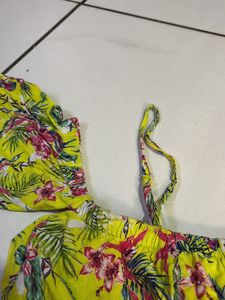 Floral Off-the-Shoulder Crop Top