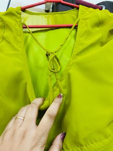 Ira Soleil Olive Crop Top