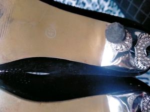 Very Beautiful Blacks Heels Belly