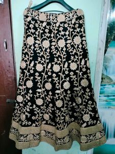 Elegant Embroidered Bridal Lehenga Choli Set