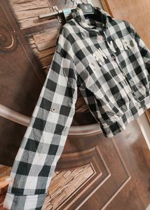 Crop Checks Shirt 🖤🤍🦓