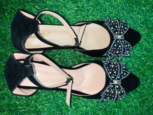 Elegant Black Bow Heels
