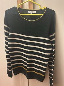 Very Pretty Uniqlo Cardigan