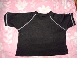 Black Graphic Crop Top