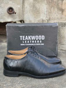Teakwood Leathers Men’s Black Oxford Shoes
