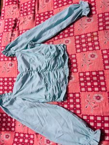 Chic Mint Green Ruched Top