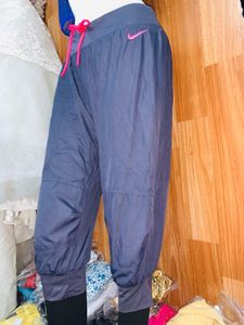 Beautiful Nike Jogger 5mar2