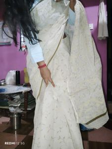 Elegant Floral Embroidered Saree With Blouse