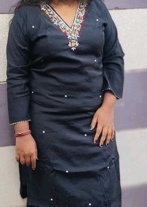 Embroidered Black Kurti