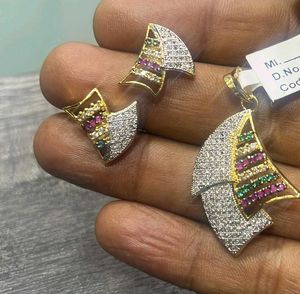 Beautiful Pendant Set