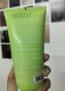 Dot &amp; Key Face Wash
