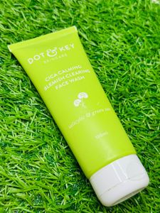 Dot &amp; Key Cica Calming Blemish Clearing Face Wash