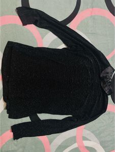 Black Collar Design T-shirt