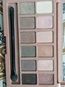 Maybelline The Blushed Nudes Eyeshadow Palette