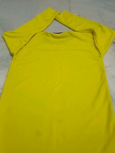 Bright Yellow T-shirt (12-14 Years)