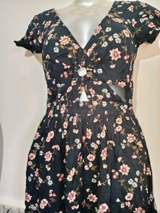 ✈️ Imported Size Small Floral Print Mini Dress