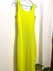 Like New! Zesty Lime Green Sleeveless Midi Dress