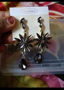 black ad stone earrings