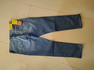 New Jeans With Tag. Available Till Sunday