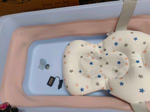 StarAndDaisy Baby Bathtub