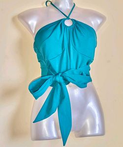 🆕 Piece Size S/M Teal Halter Tie Top