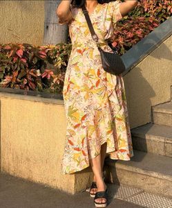 JISORA WRAP AROUND DRESS 💝