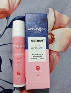 Aqualogica Radiance+ Dewy Sunscreen