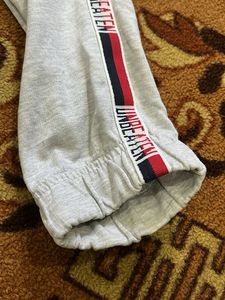 Gray Jogger Sweatpants w/Side Stripe